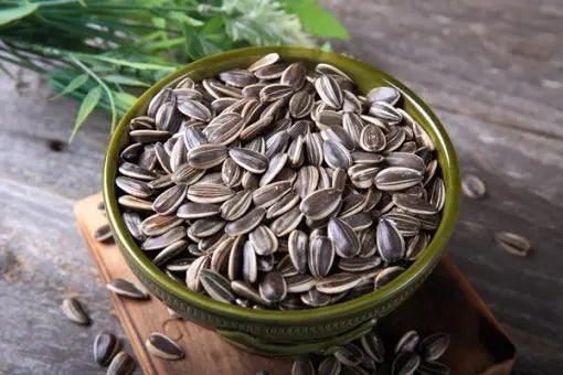 Sunflower Seeds, Roasted & Salted, Healthy Snack for Students & Savvy Shoppers