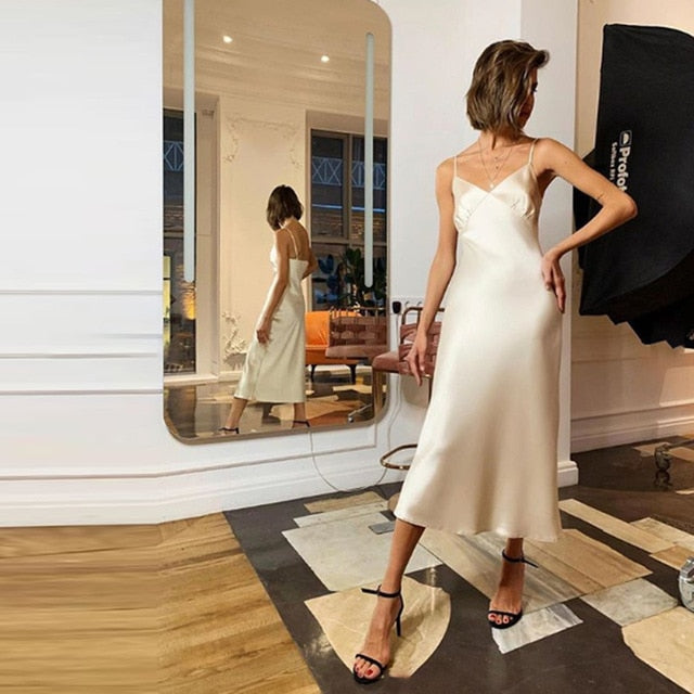 Satin Deep V-Neck Dress - Luxurious Elegance for Special Evenings