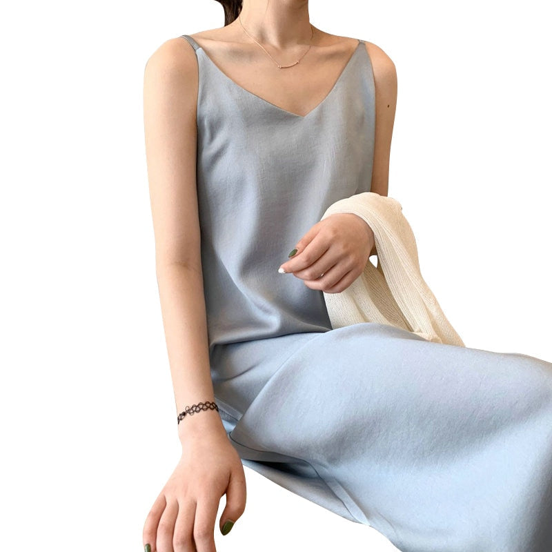 Elegant Sleeveless Midi Dress - Summer's Effortless Sophistication