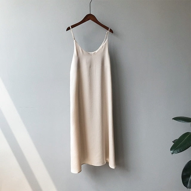 Elegant Sleeveless Midi Dress - Summer's Effortless Sophistication