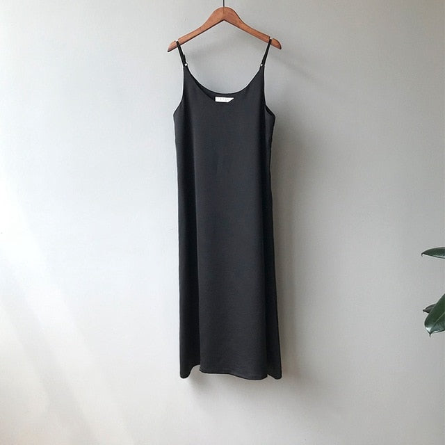 Elegant Sleeveless Midi Dress - Summer's Effortless Sophistication
