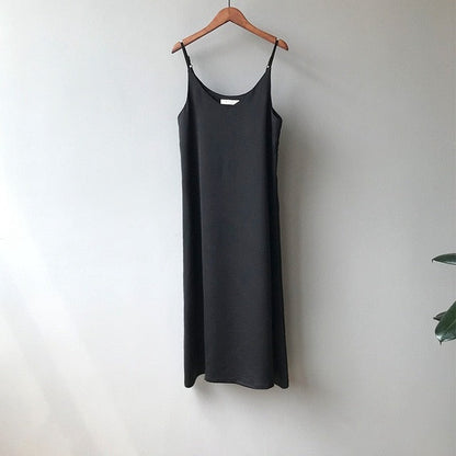 Elegant Sleeveless Midi Dress - Summer's Effortless Sophistication