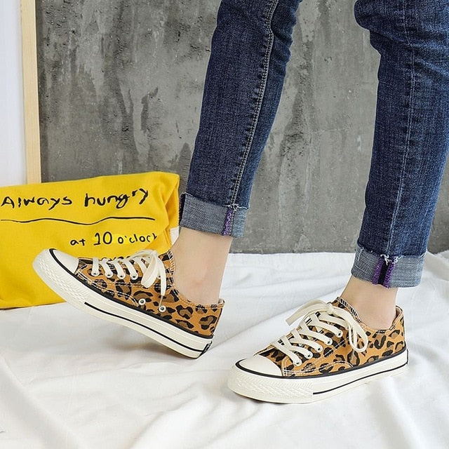 Vangull HOT Women Vulcanize Shoes Sneakers Candy Color Lace Up Canvas Shoes White Flat Sneakers Female Rubber Sole Ladies Shoe