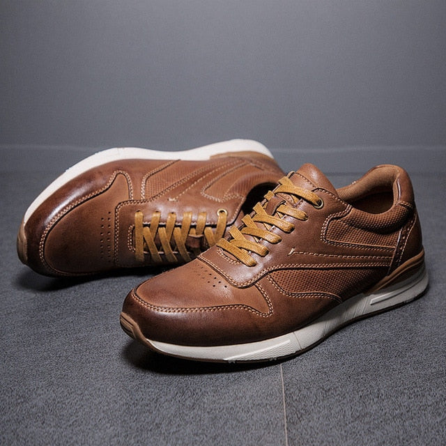 Stylish Men's Leather Oxfords - Comfort & Durability