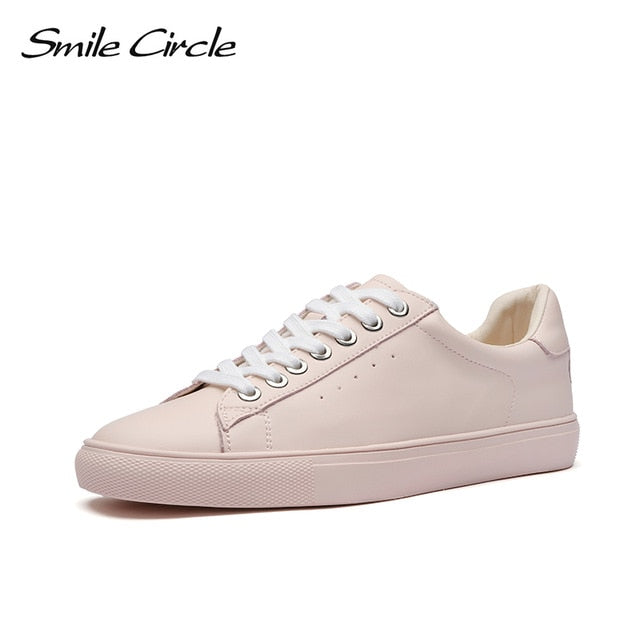 Eco-Friendly Women's Sneakers - Elegant Sustainable Comfort