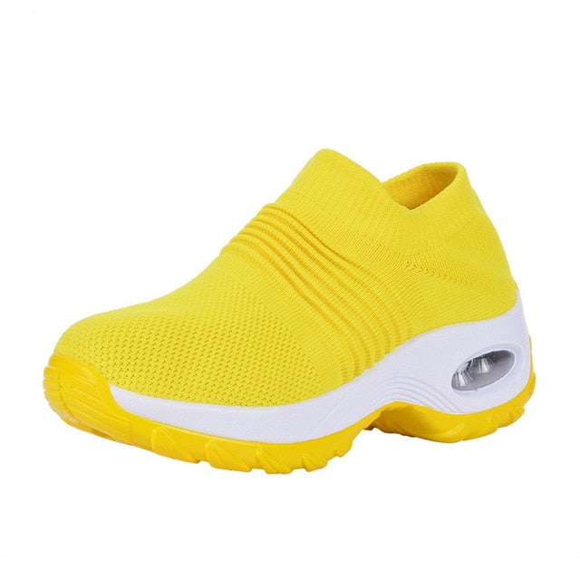 MoneRffi Easy-On Mesh Sneakers - Comfort & Versatility for Busy Lives