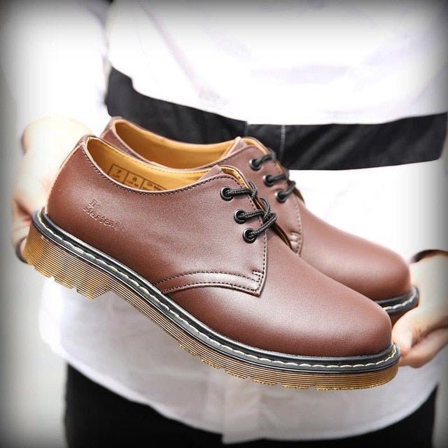 New Men Fashion Ankle Boots Lace-up Chelsea Martens Boots Soulier Homme Wear Resistant Dr-loafers Spilt Leather Shoes Yellowline